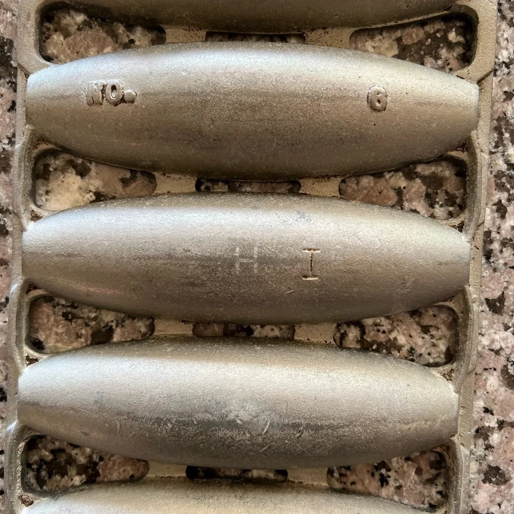 Wagner #6 Vienna Roll Pan Type I Ghost H markings